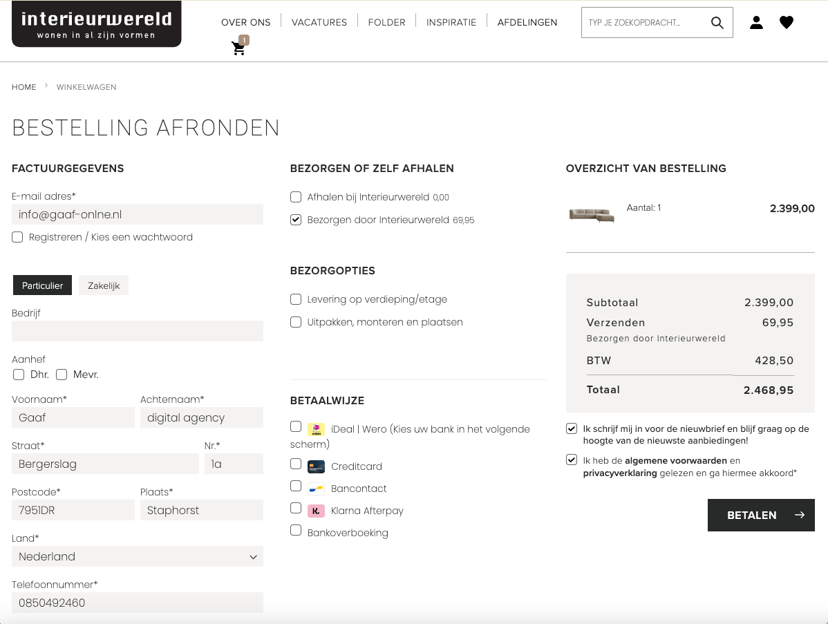 Interieurwereld bezorging op verdieping, uitpakken, monteren als service