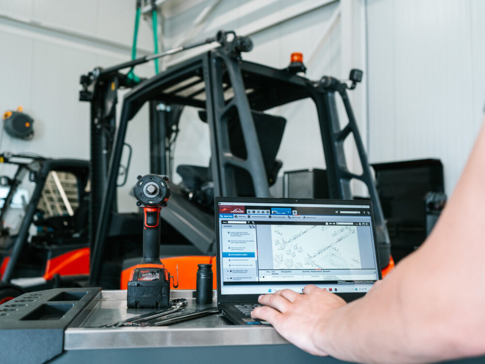 Servicen en onderhoud door Ubak Machines WordPress website