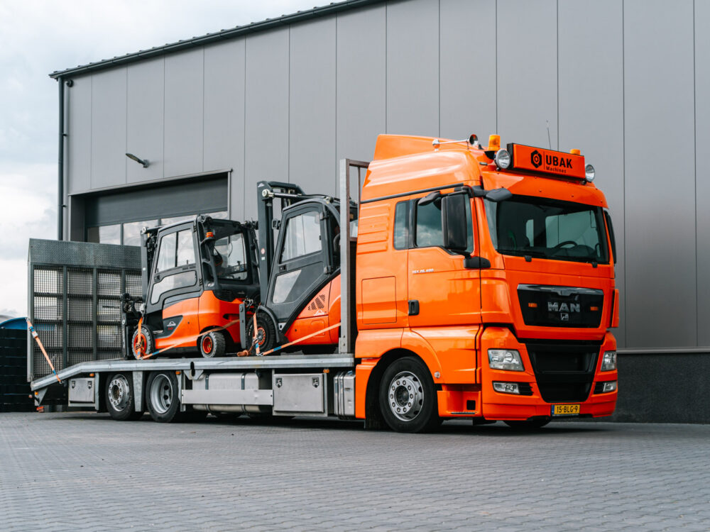 Machine verhuur en transport door Ubak Machines WordPress website
